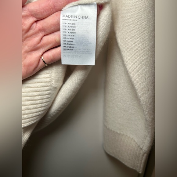 NWOT - CLUB MONACO BOILED CASHMERE CARDIGAN - CRÈME - Picture 2 of 6